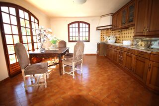  Maison � vendre 7 pi�ces 256 m�