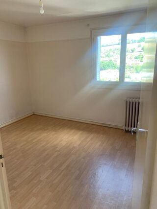  Appartement  vendre 4 pices 68 m