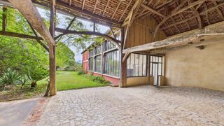  Villa � vendre 15 + pi�ces 530 m�