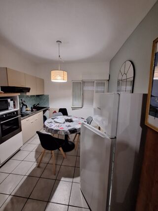  Appartement à louer 2 pièces 40 m²