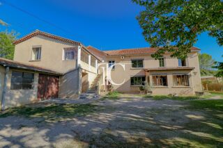  Maison � vendre 9 pi�ces 208 m�