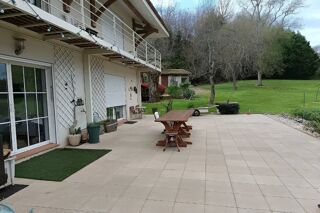  Villa  vendre 8 pices 217 m