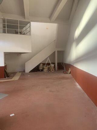  Immeuble à vendre 1000 m²