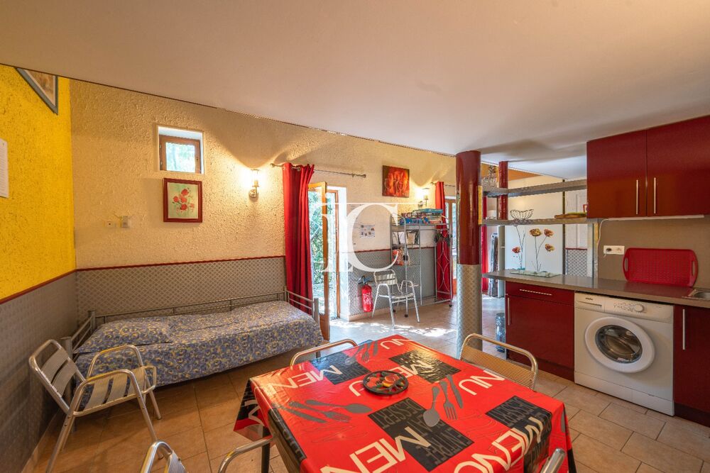 à vendre  Maison Berrias-et-Casteljau (07460)