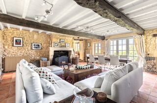  Villa � vendre 9 pi�ces 240 m�