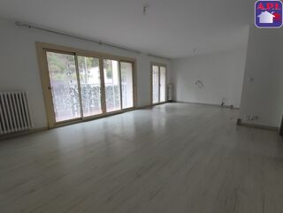  Appartement à louer 3 pièces 76 m²