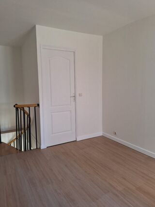  Maison à louer 2 pièces 27 m² Paulhan