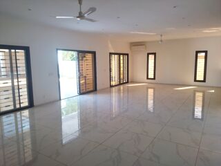  Villa � vendre 5 pi�ces 230 m� Ngaparou