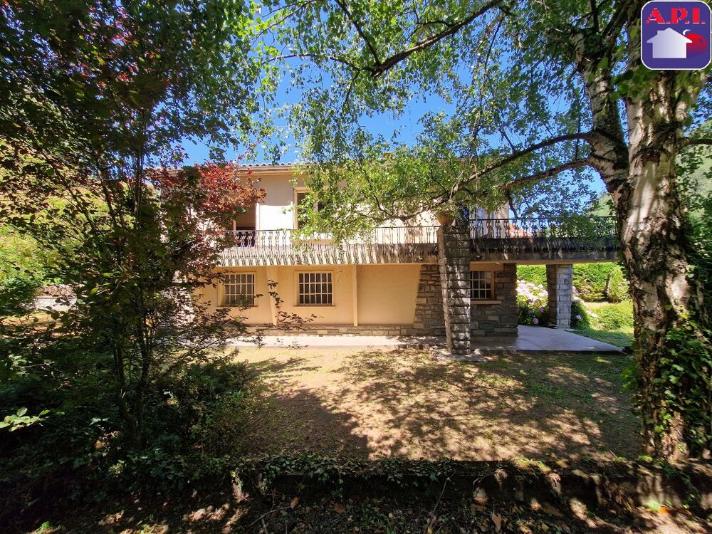 Maison 5 pièces 139 m² · à Tarascon sur Ariege · 139 m² · 171 500 €