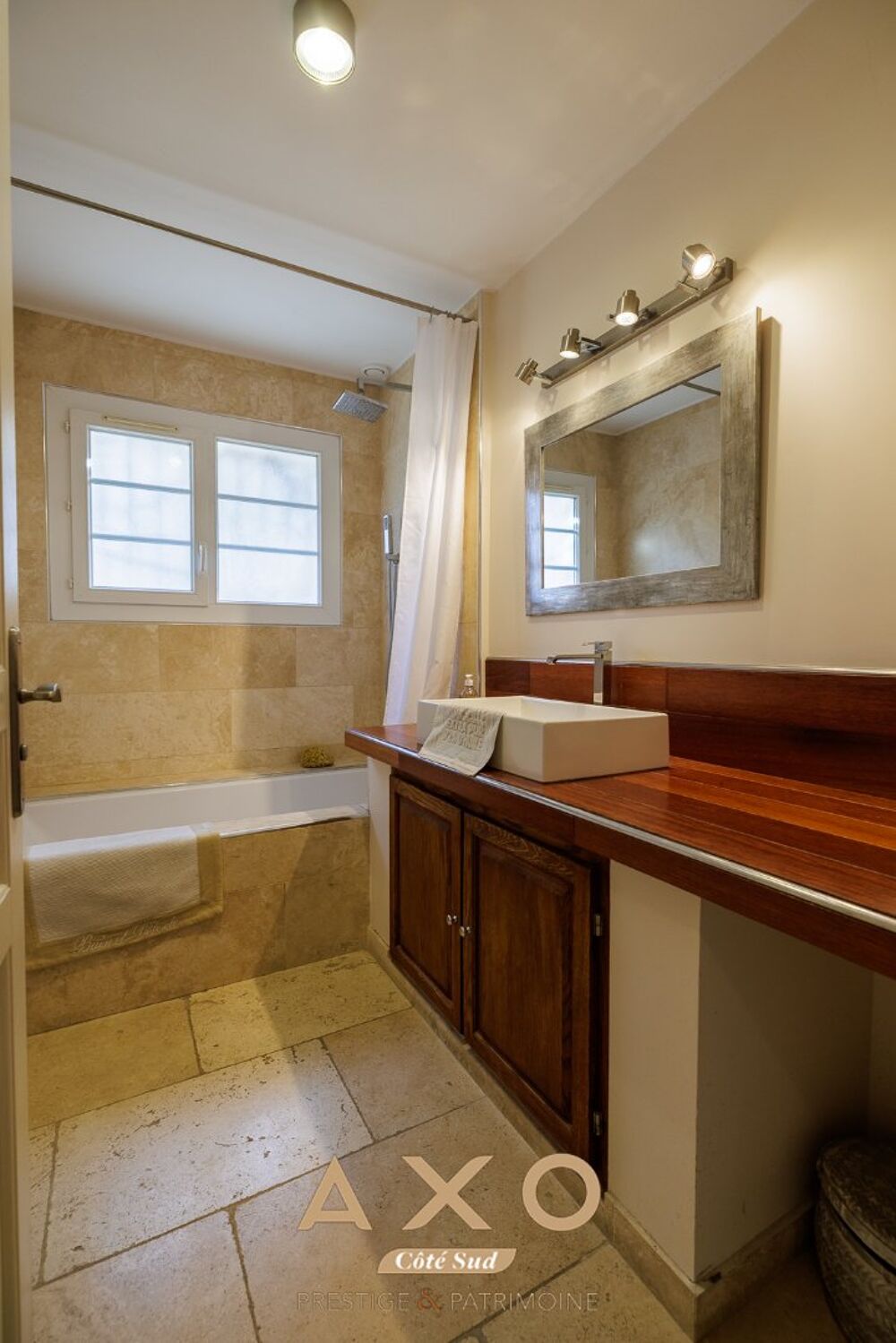 � vendre  Maison Bouc-Bel-Air (13320)