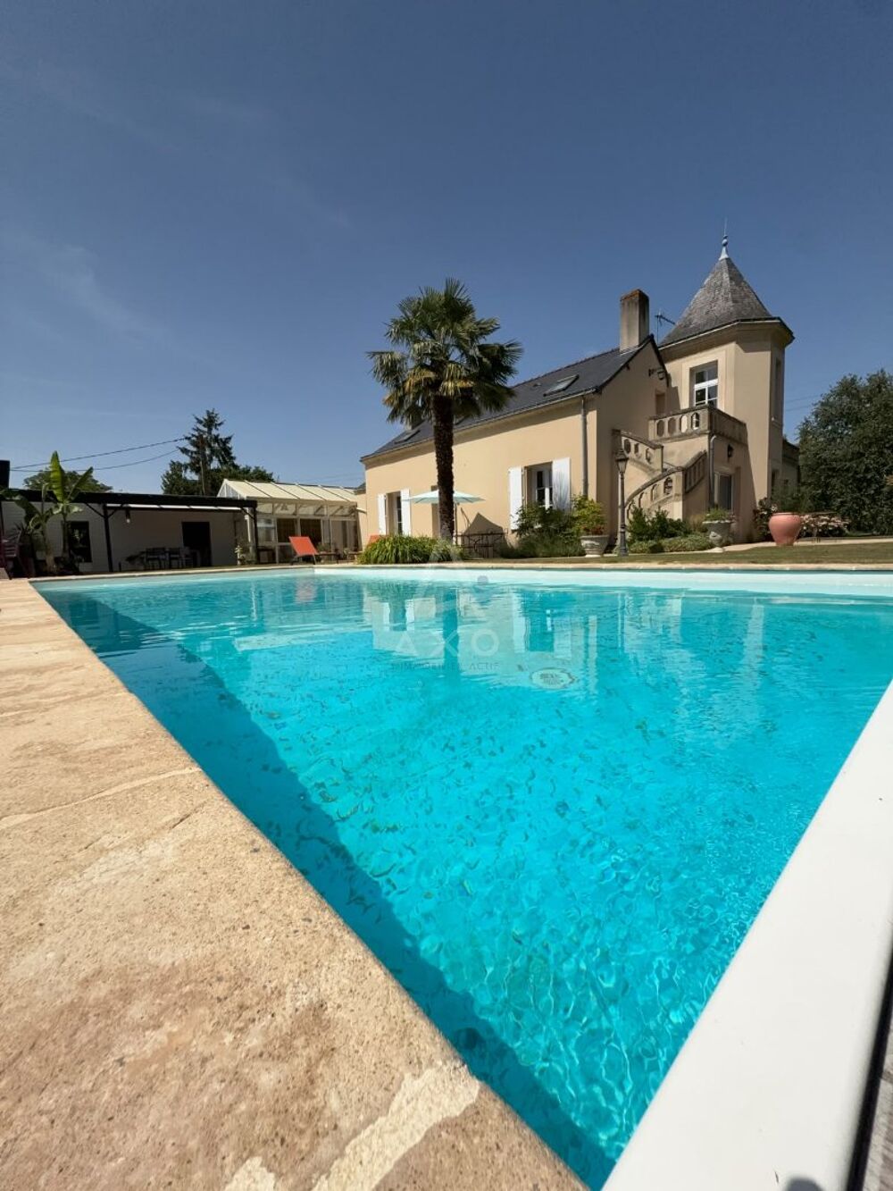 Maison 9 pièces 296 m² · à Doue la Fontaine · 296 m² · 630 000 €