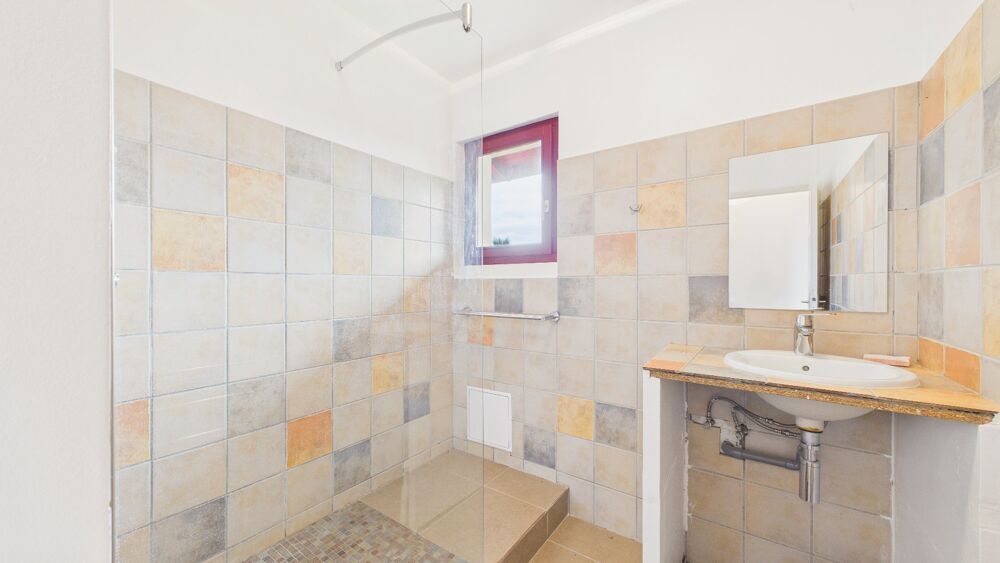 � vendre  Maison Bardos (64520)