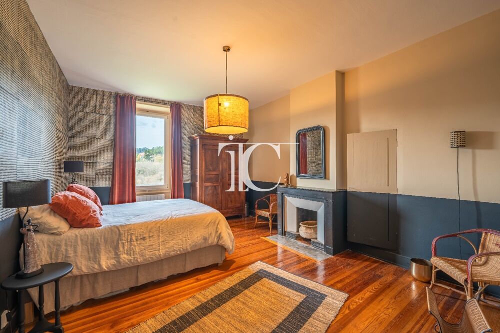 � vendre  Villa Vinezac (07110)