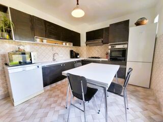  Maison à vendre 10 pièces 180 m²