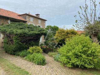  Maison � vendre 6 pi�ces 275 m�