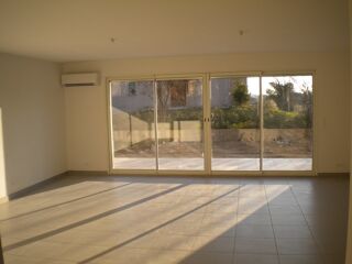  Appartement à louer 3 pièces 83 m²