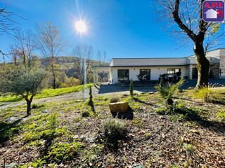  Villa � vendre 4 pi�ces 180 m�