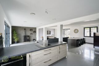 Maison 7 pièces 245 m² · à Pecquencourt · 245 m² · 299 900 €