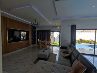  Maison � vendre 4 pi�ces 250 m� Saly