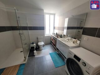  Appartement à louer 3 pièces 90 m²