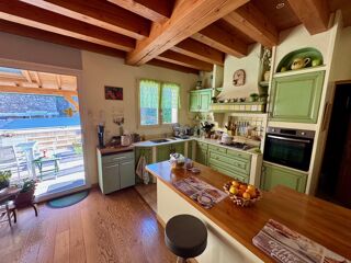  Maison  vendre 9 pices 175 m