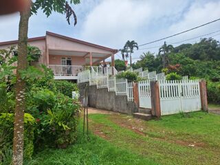  Maison � vendre 6 pi�ces 216 m�