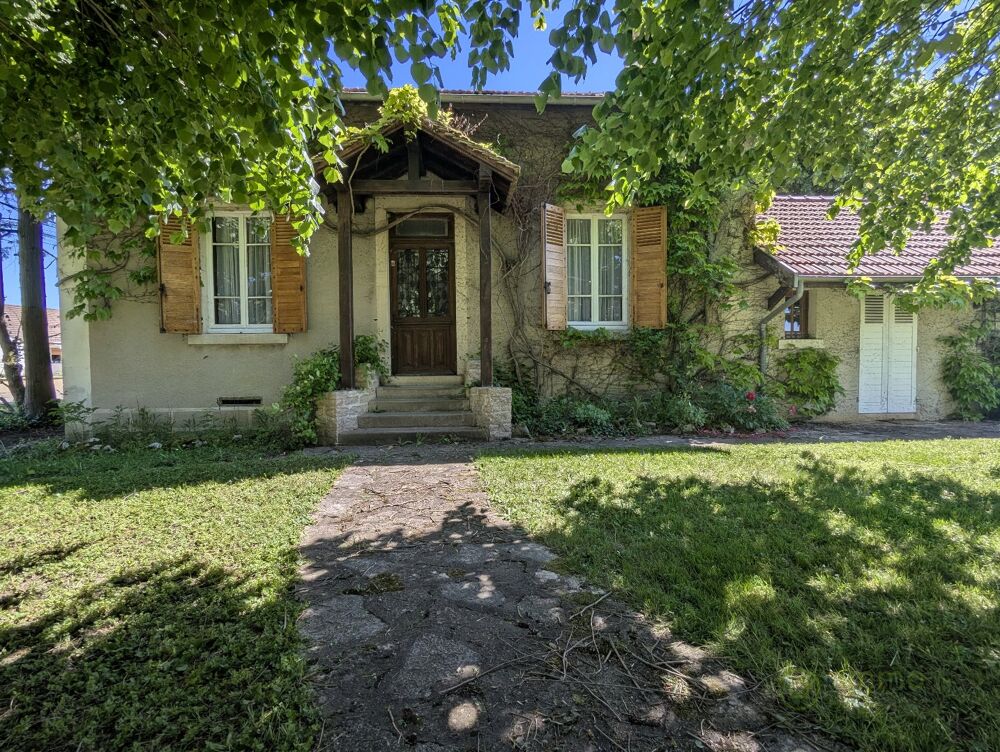 Maison 8 pièces 142 m² · à Merceuil · 142 m² · 325 000 €