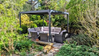  Villa � vendre 15 + pi�ces 535 m�