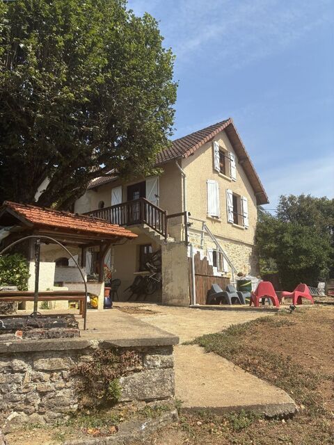   Maison Maison - 6 pice(s) - 140 m