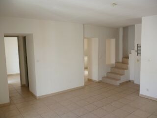  Appartement à louer 4 pièces 88 m²