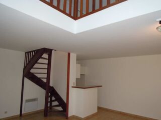  Appartement à louer 2 pièces 47 m²