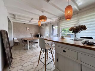  Maison à vendre 10 pièces 185 m²