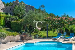  Villa à vendre 12 pièces 363 m²