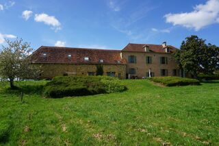  Villa à vendre 15 + pièces 730 m²