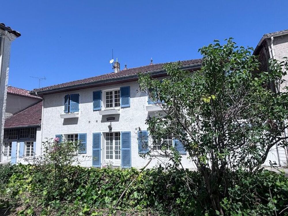 Maison 8 pièces 265 m² · à Saint Loubouer · 265 m² · 269 000 €