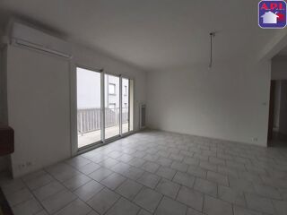  Appartement à louer 4 pièces 91 m²
