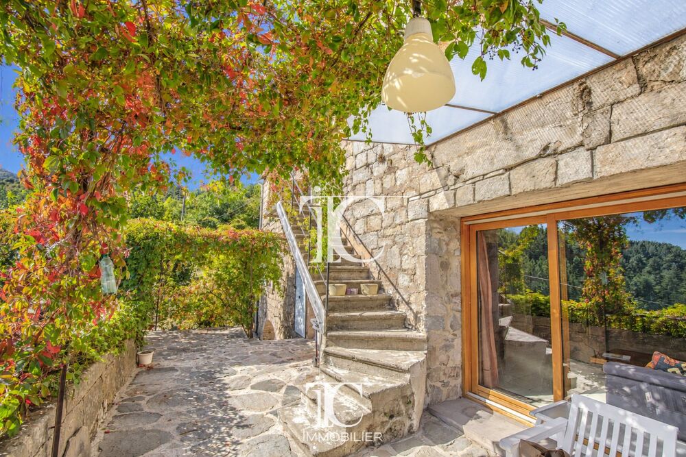 à vendre  Villa Les Vans (07140)