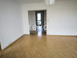  Appartement � louer 4 pi�ces 81 m�