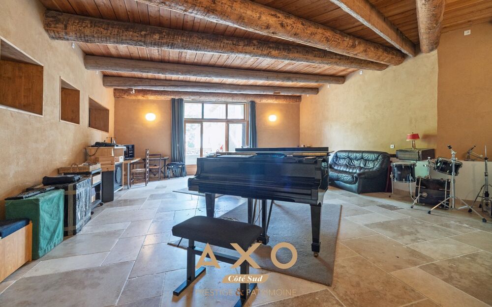 à vendre  Maison Lurs (04700)