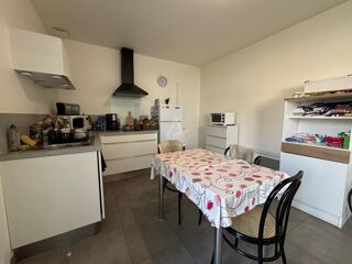  Immeuble à vendre 330 m²