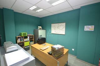  Immeuble � vendre 330 m�