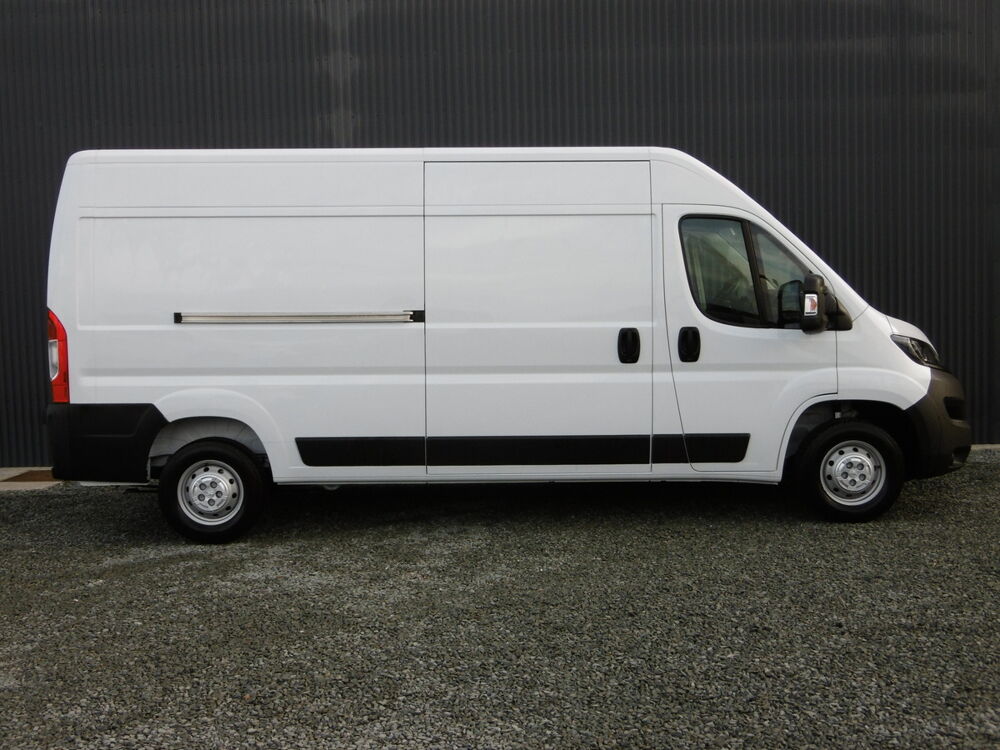 Boxer FOURGON BASE 140 HDI 2022 occasion 73730 Cevins