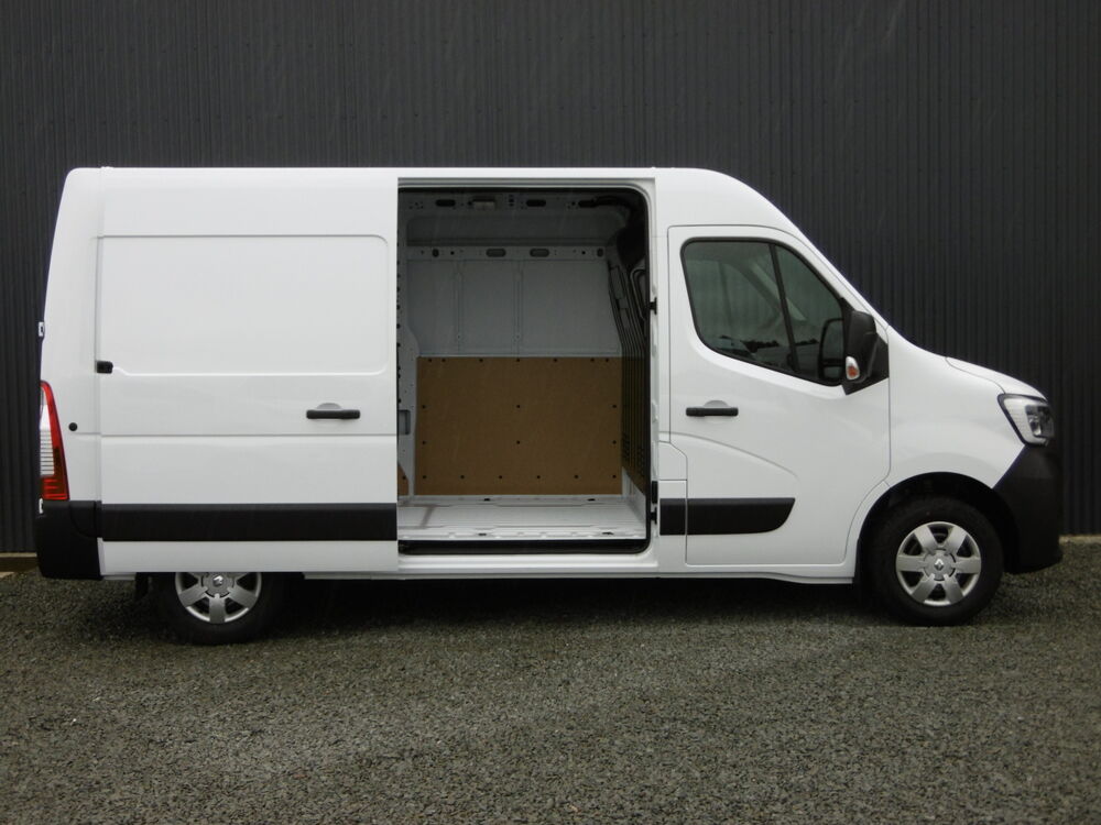 Master L2H2 GRAND CONFORT 135 BLUE DCI 2022 occasion 73730 Cevins