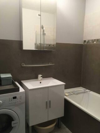  Appartement à louer 2 pièces 50 m²