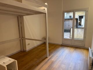  Appartement à louer 1 pièce 24 m²