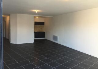  Appartement à louer 3 pièces 