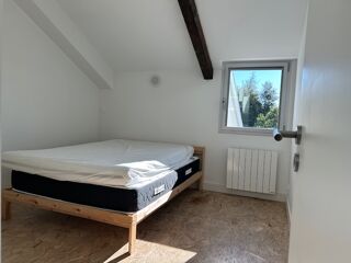  Appartement à louer 3 pièces 81 m²