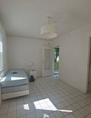  Appartement à louer 1 pièce 18 m²