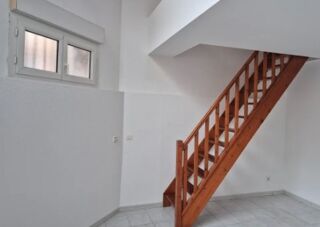  Appartement à louer 1 pièce 42 m²