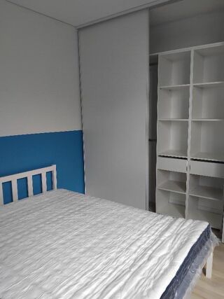  Appartement à louer 5 pièces 80 m²